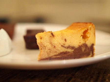 マーブルチョコレートベイクドチーズケーキ