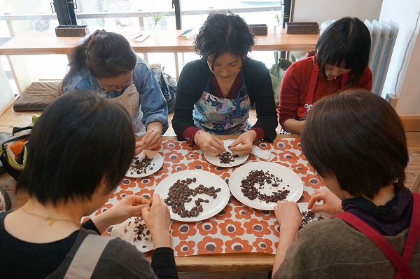 第１０回カカオ豆から手作りチョコレートワークショップ