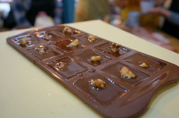 チョコレート研究所　カカオ豆から手作りチョコレートワークショップ